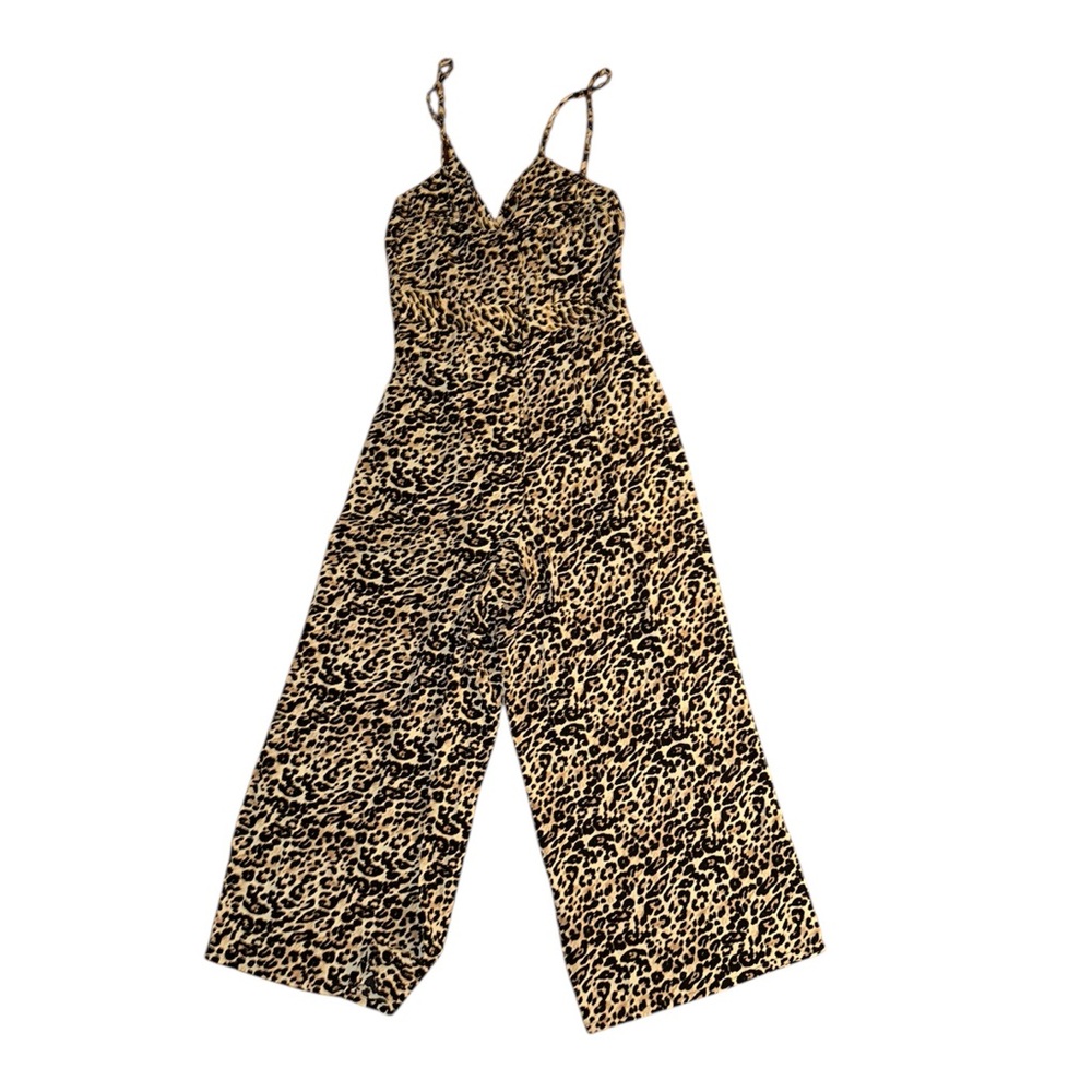 Chic Leopard Print Jumpsuit